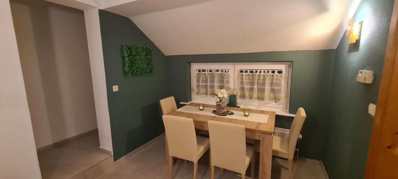 Holiday home Aaron Inkl Bettwaesche Handtuecher Endreinigung